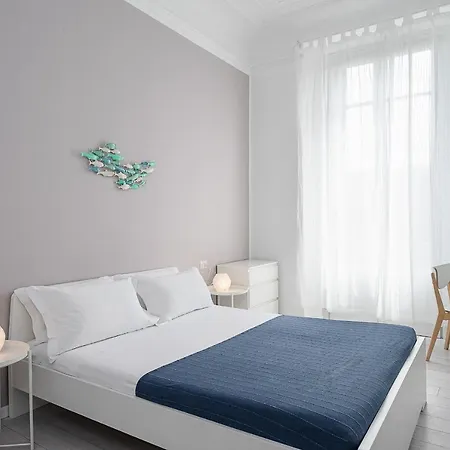아파트 Hemeras Boutique Homes - 4 Design Homes In Center 밀라노