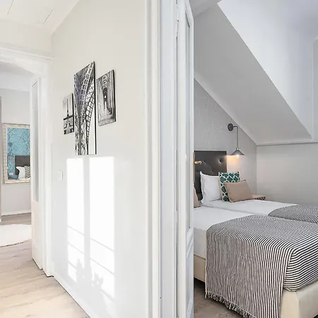 아파트 Hemeras Boutique Homes - 4 Design Homes In Center *