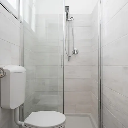 아파트 Hemeras Boutique Homes - 4 Design Homes In Center 밀라노