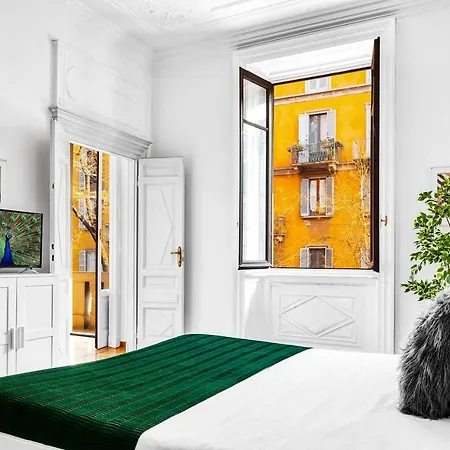 Hemeras Boutique Homes - 4 Design Homes In Center Milano