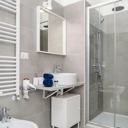 Hemeras Boutique Homes - 4 Design Homes In Center * Milano