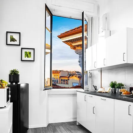 Hemeras Boutique Homes - 4 Design Homes In Center * Milano